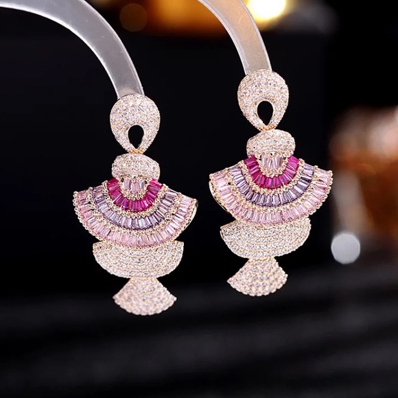 🌟 Vintage Baroque Style Geometric Drop Earrings Women Pink Zircon Crystal - Picture 4 of 5